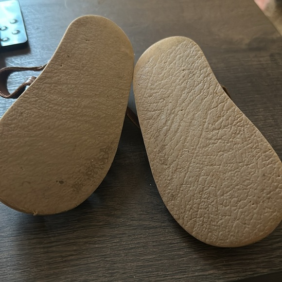 Sandals - Picture 4 of 5